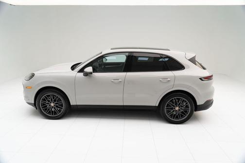 2025 Porsche Cayenne 