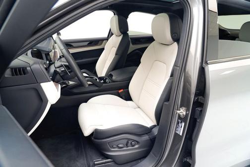 2025 Porsche Cayenne Cayenne