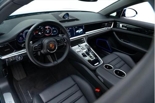 2022 Porsche Panamera