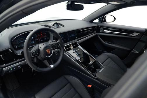 2026 Porsche Panamera 