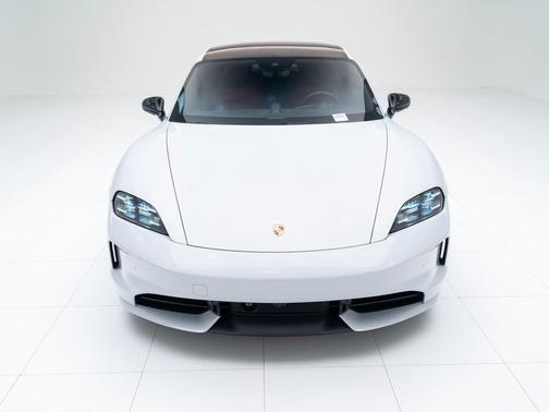 2026 Porsche Taycan 4 Black Edition