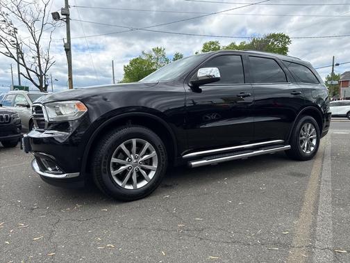 Black 2018 Dodge Durango SXT