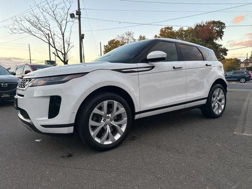 Fuji White 2020 Land Rover Range Rover Evoque SE
