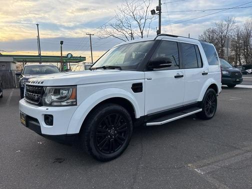 Fuji White 2016 Land Rover LR4 Base