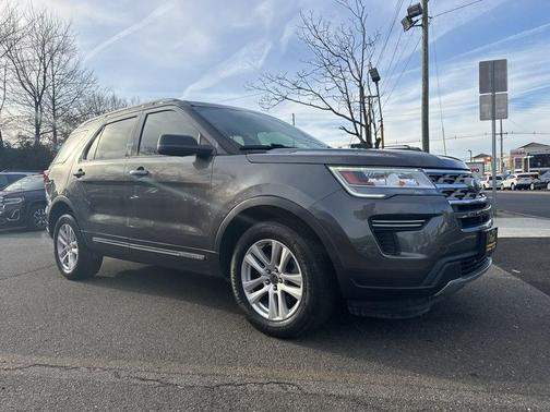 Gray 2018 Ford Explorer XLT
