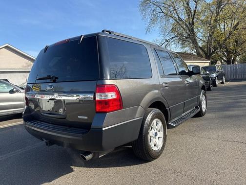 Gray 2016 Ford Expedition XL