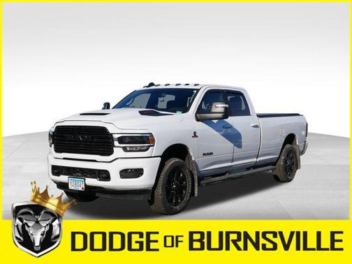 2024 RAM 3500 Laramie Crew Cab 4x4 8' Box