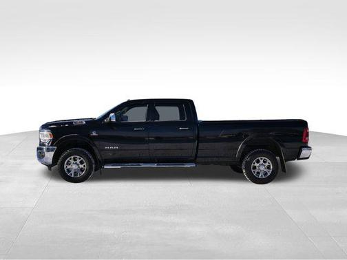 2022 RAM 2500 Laramie Crew Cab 4x4 8' Box