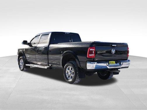 2022 RAM 2500 Laramie Crew Cab 4x4 8' Box