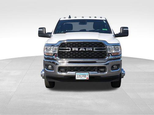 2024 RAM 3500 Big Horn Crew Cab 4x4 8' Box