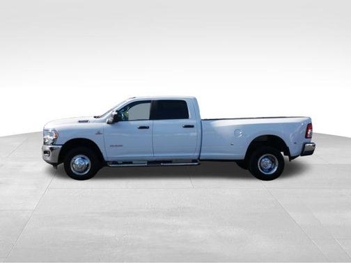 2024 RAM 3500 Big Horn Crew Cab 4x4 8' Box