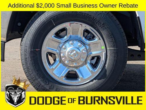 Bright White Clearcoat 2026 RAM 3500 Tradesman Crew Cab 4x4 6'4' Box