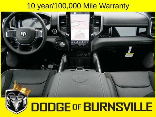 Ivory White Tri-Coat Pearlcoat 2026 RAM 1500 Laramie