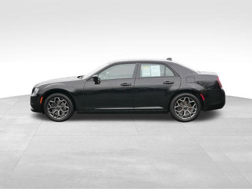 2018 Chrysler 300 S