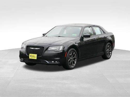 2018 Chrysler 300 S