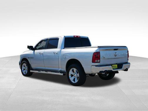Bright Silver Metallic Clearcoat 2017 RAM 1500 Big Horn
