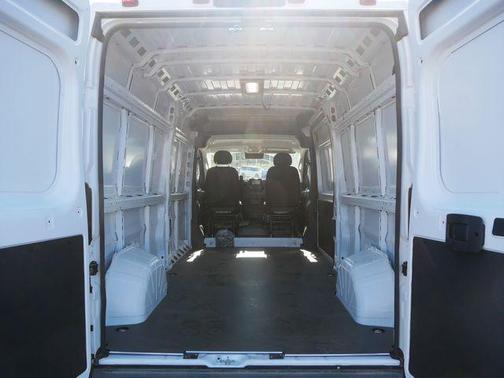 2025 RAM ProMaster 2500 Tradesman