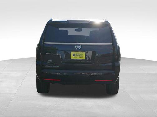 2016 Cadillac Escalade Platinum