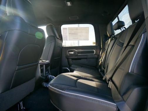 2025 RAM 2500 Laramie Crew Cab 4x4 6'4' Box