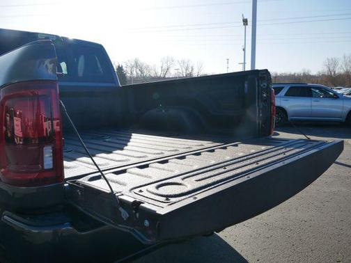 2025 RAM 2500 Laramie Crew Cab 4x4 6'4' Box