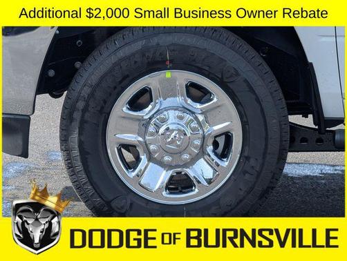 Bright White Clearcoat 2026 RAM 2500 Tradesman Crew Cab 4x4 6'4' Box