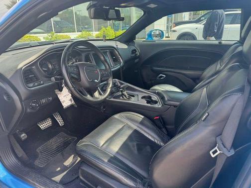 B5 Blue Pearlcoat 2016 Dodge Challenger R/T