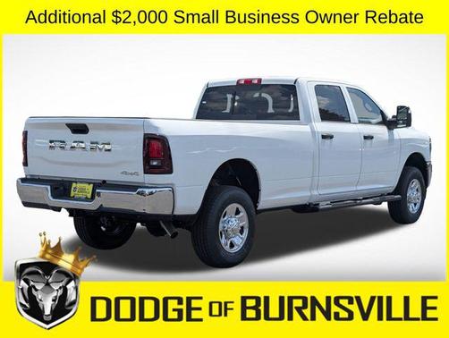 Bright White Clearcoat 2026 RAM 2500 Tradesman Crew Cab 4x4 8' Box