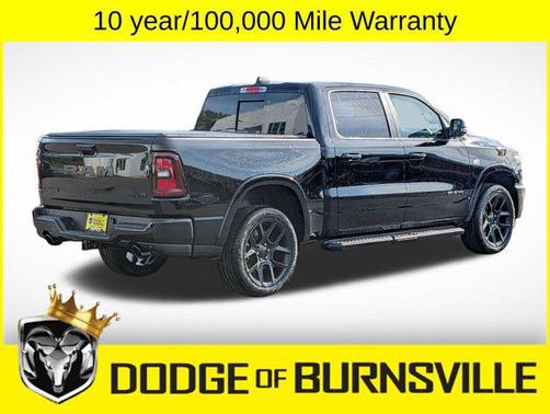 Diamond Black Crystal Pearlcoat 2026 RAM 1500 Laramie