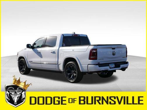 Ivory White Tri-Coat Pearlcoat 2023 RAM 1500 Limited