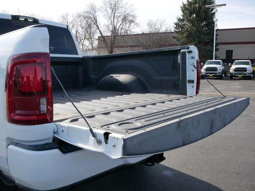 2025 RAM 3500 Laramie Crew Cab 4x4 6'4' Box