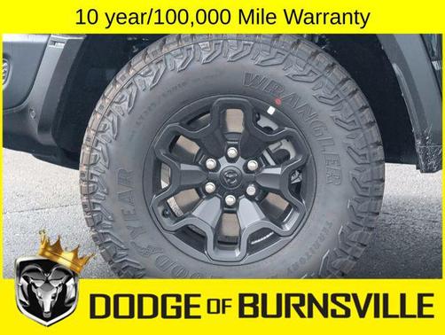 Diamond Black Crystal Pearlcoat 2026 RAM 1500 RHO Crew Cab 4x4 5'7' Box