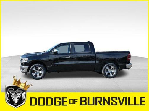 Diamond Black Crystal Pearlcoat 2023 RAM 1500 Laramie