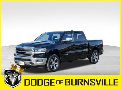 Diamond Black Crystal Pearlcoat 2023 RAM 1500 Laramie