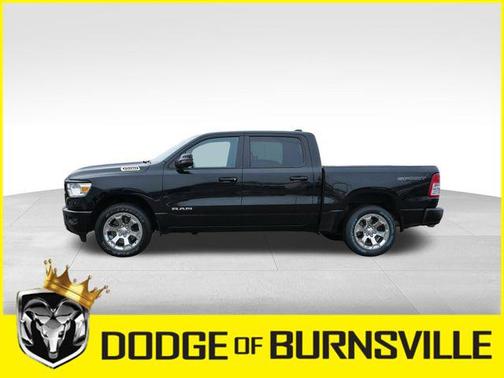 Diamond Black Crystal Pearlcoat 2023 RAM 1500 Big Horn/Lone Star