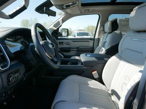 2025 RAM 1500 ST