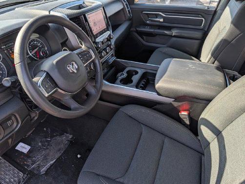 Granite Crystal Metallic Clearcoat 2026 RAM 1500 Big Horn/Lone Star