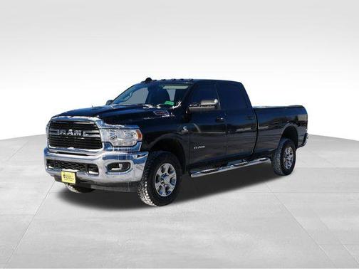 2020 RAM 2500 Big Horn Crew Cab 4X4 8' Box