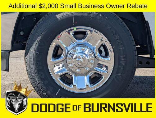 Bright White Clearcoat 2026 RAM 2500 Tradesman Crew Cab 4x4 6'4' Box