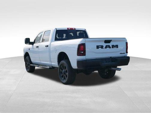 2025 RAM 2500 Tradesman Crew Cab 4x4 6'4' Box