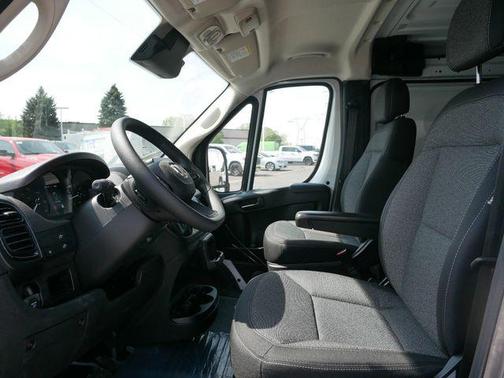 2025 RAM ProMaster 1500 Low Roof