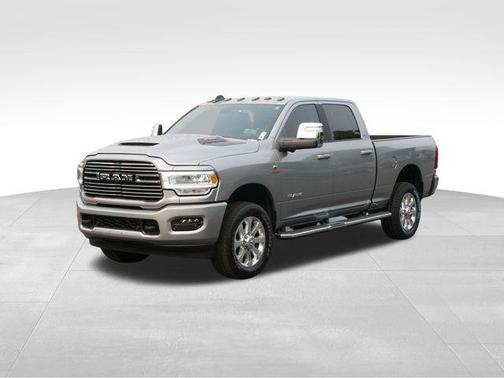 2023 RAM 2500 Laramie Crew Cab 4x4 6'4' Box
