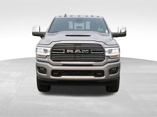 2023 RAM 2500 Laramie Crew Cab 4x4 6'4' Box
