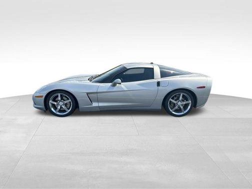2005 Chevrolet Corvette Base