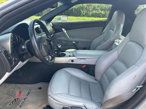 2005 Chevrolet Corvette Base
