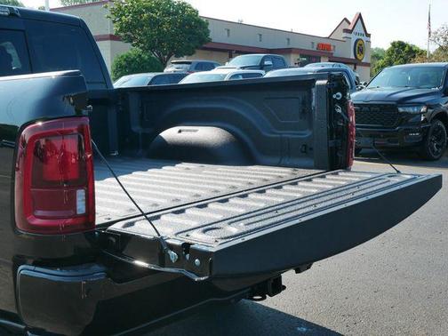 2025 RAM 2500 Laramie Crew Cab 4x4 6'4' Box