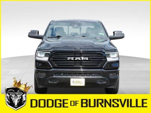 Diamond Black Crystal Pearlcoat 2023 RAM 1500 Laramie