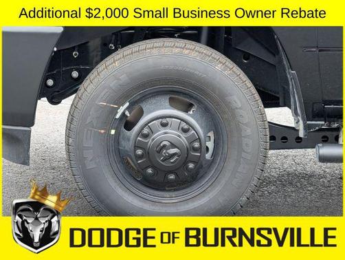 Diamond Black Crystal Pearlcoat 2026 RAM 3500 Tradesman Regular Cab 4x4 8' Box