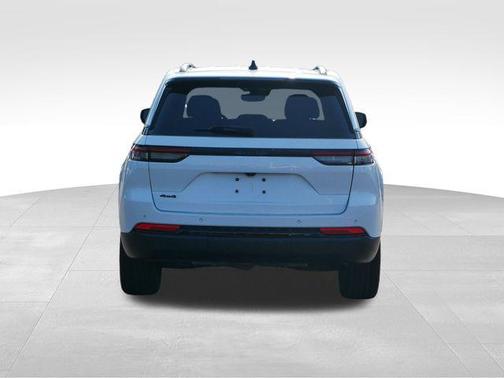 2022 Jeep Grand Cherokee Altitude