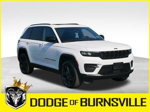 2022 Jeep Grand Cherokee Altitude