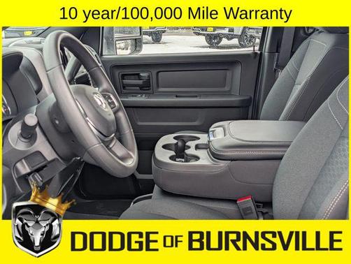 2026 RAM 2500 Tradesman Crew Cab 4x4 8' Box